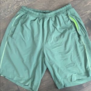 Lululemon 9” pacebreaker lined shorts